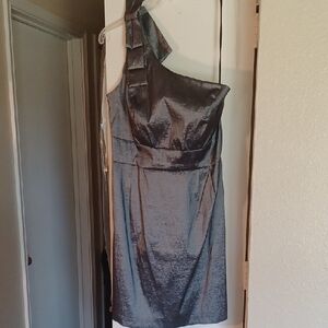 Periwinkle by Barlow Metallic One-Shoulder Dress